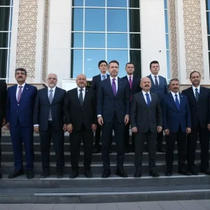 Bakan Bayraktar Adiyaman Ayaga Kalkmis Bir Sehir