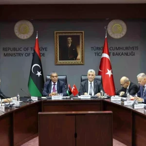 Bakan Bolat Libya ile gelecek yil 5 milyar dolarlik ticaret