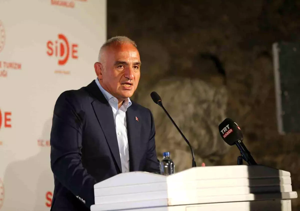 Bakan Ersoy Antalyaya gelen ziyaretci sayisi 117 milyona ulasti