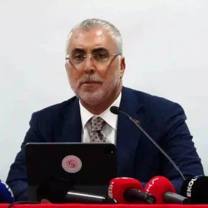 Bakan Isikhan 20 ceyrektir kesintisiz buyume basarimizi surdurduk