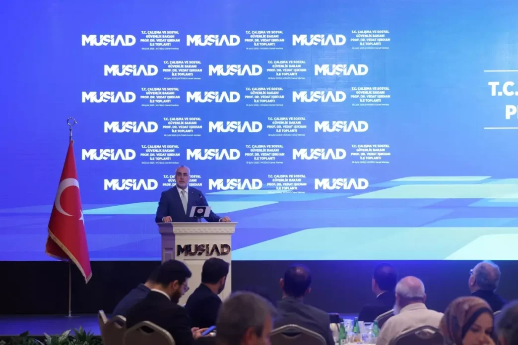 Bakan Isikhan MUSIAD Toplantisinda Is Dunyasi Temsilcileriyle Bir Araya Geldi