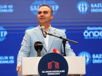 Bakan Kacir Aya uzay araci gonderecegiz