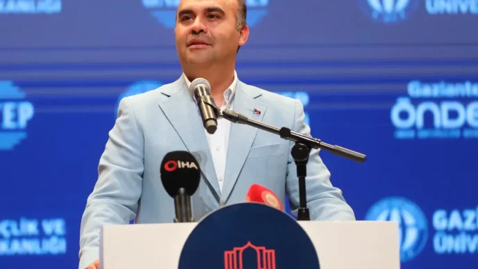 Bakan Kacir Aya uzay araci gonderecegiz