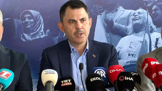 Bakan Murat Kurum Deprem bolgesinde yilsonuna kadar evine girmeyen kimseyi