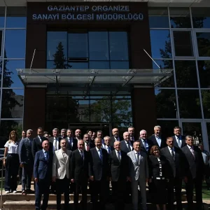 Bakan Simsek Gaziantepte Sanayicilerle Bir Araya Geldi
