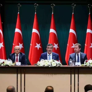 Bakan Simsek Turkiye ekonomisi soklara dayanikli
