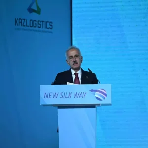 Bakan Uraloglu Istanbul Kuzey Demiryolu Gecisi Projesinin ihale ilanina bu