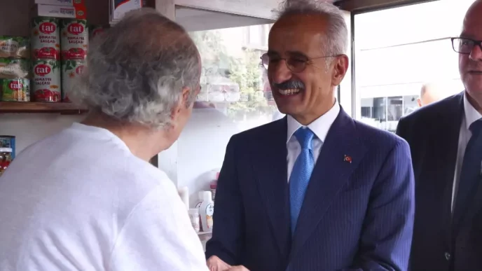 Bakan Uraloglu Istanbulun ulasim ve haberlesme altyapisina 16 trilyon liralik