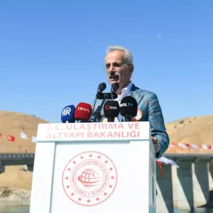 Bakan Uraloglu Terorun golgesinin kalkmasiyla Tunceli turizm cennetine donustu