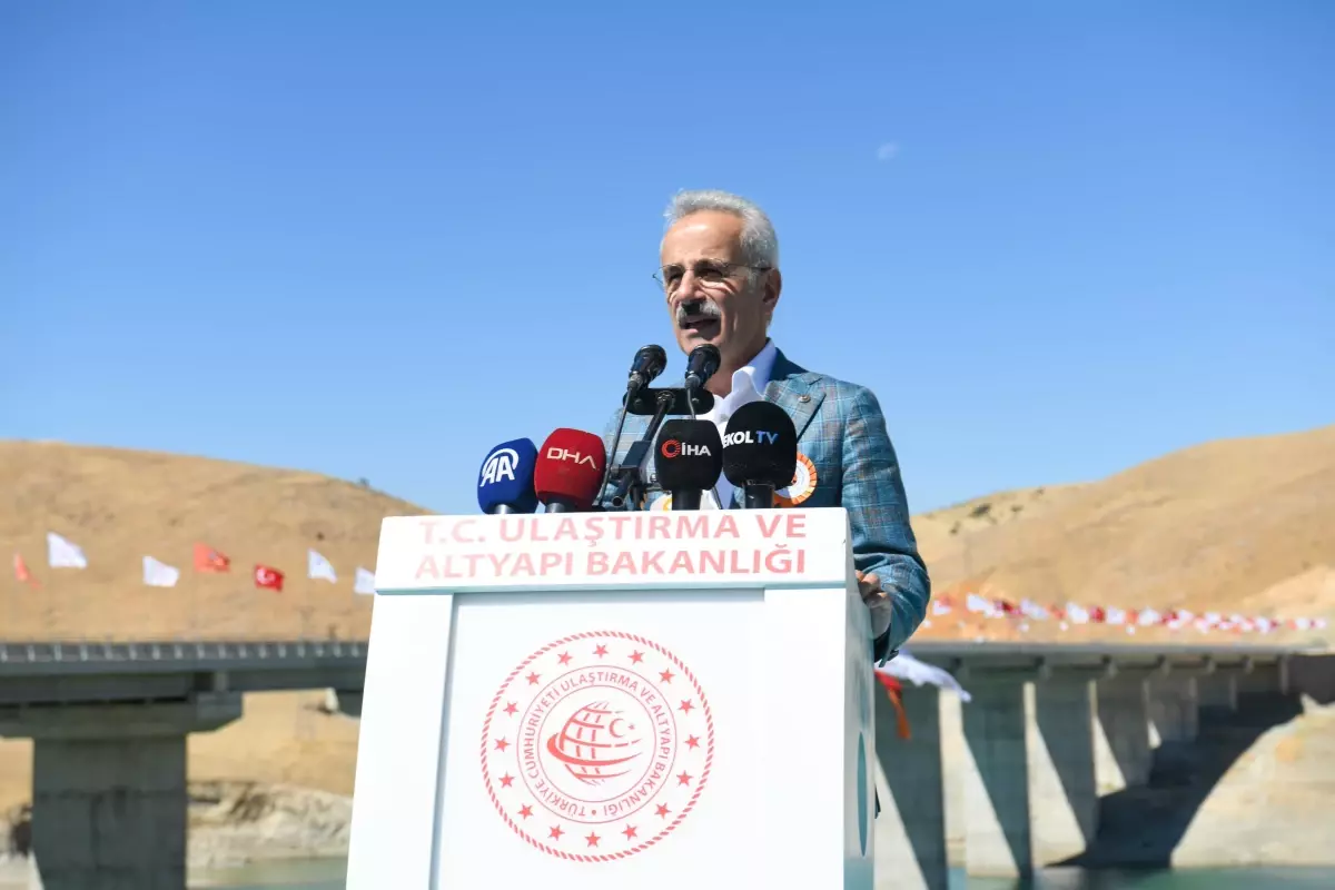 Bakan Uraloglu Terorun golgesinin kalkmasiyla Tunceli turizm cennetine donustu