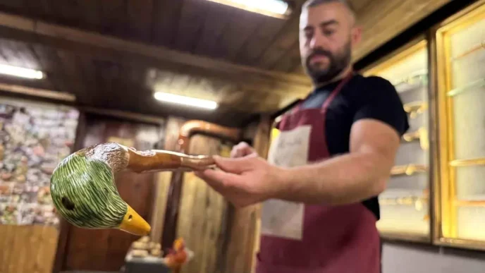 Bastonculugu Gelecege Tasiyan El Sanatcisi Ali Yapici