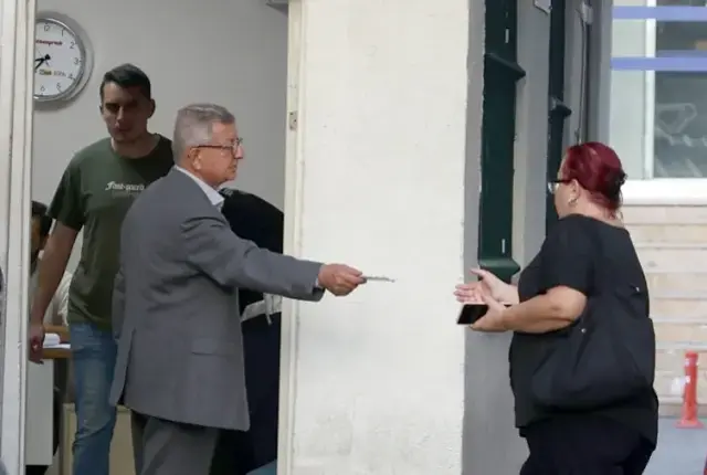 Bayrampaşa Belediyesi'ne operasyon! Başkanı Hasan Mutlu gözaltına alındı
