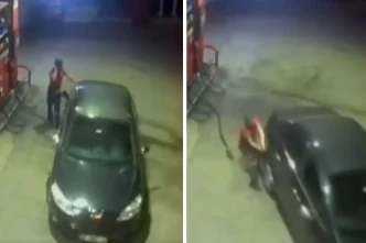Benzin koydugu arac hareket etti elindeki firlatip araci tutmaya calisti