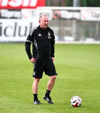 Besiktas Goztepe Macina Hazirliklarini Tamamladi