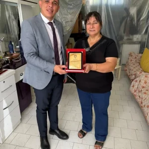 Beysehirde 35 Yilini Dolduran Esnaflara Plaket Takdim Edildi