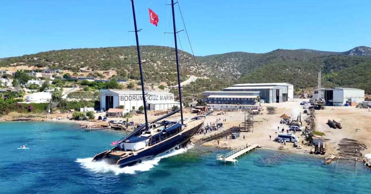 Bodrumda 978 Milyon TL Degerinde Luks Yelkenli Oguz Khan Denize