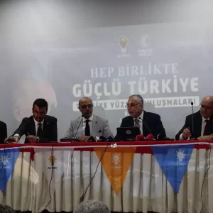 Burdurda AK Parti Il Divan Toplantisi Gerceklesti