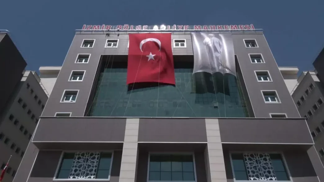 Buro Emekcileri Sendikasi Bagimsiz Bir Yargi Sistemi Icin Mucadele Etmeye