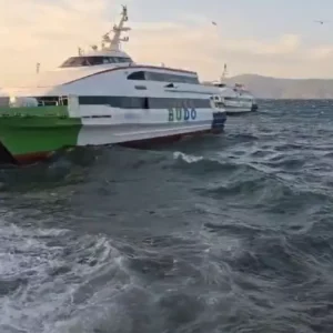 Bursada Deniz Otobusleri Seferleri Olumsuz Hava Kosullari Nedeniyle Iptal Edildi