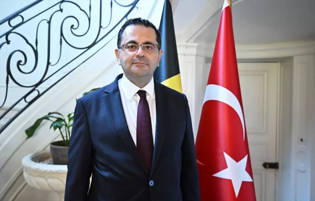 Buyukelci Tantekin Belcika ile Ikili Iliskilerin Guclenmesine Vurguda Bulundu