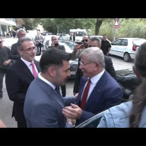 CHP Istanbul Il Yonetiminin Tedbiren Gorevden UzaklastirilmasiDavutoglu bu Karari Bir