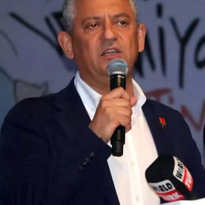 CHP Lideri Ozgur Ozel Zeytin Agaclarina Sahip Cikmaliyiz