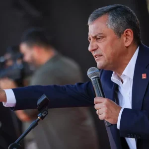CHPde gozler 24 Ekime cevrildi Cikacak karar olaganustu kurultayi etkiler