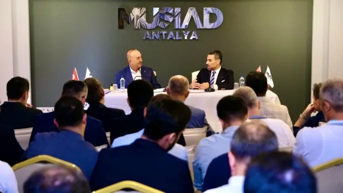 Cavusoglundan MUSIAD Antalyaya Ziyaret Haberler