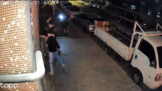 Cekicli Saldiri Iki Supheli Gozaltina Alindi