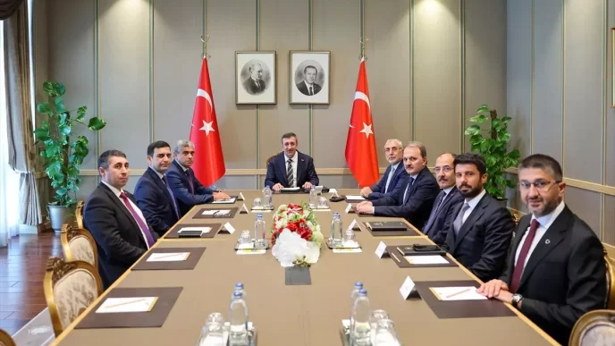 Cevdet Yilmaz Azerbaycan Bakani Anar Aliyevi Kabul Etti