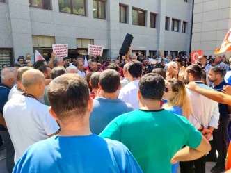 Cukurova Universitesi Hastanesinde Isciler Is Yavaslatma Eylemi Baslatti