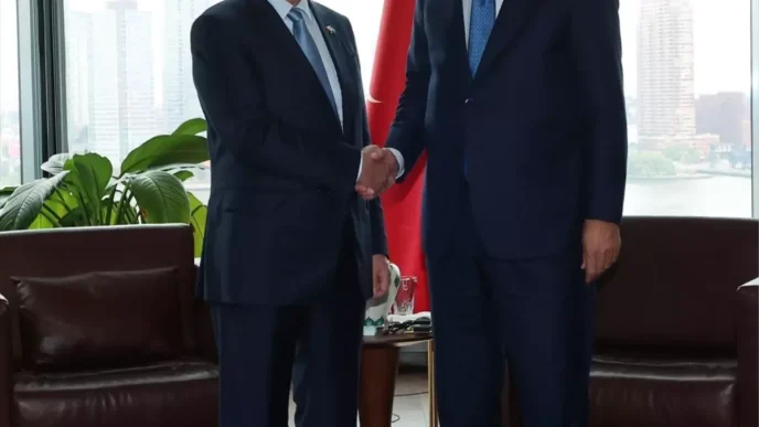 Cumhurbaskani Erdogan Vietnam Devlet Baskani ile Gizli Gorusme Yapti