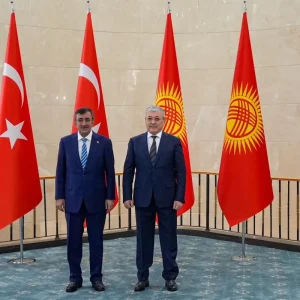 Cumhurbaskani Yardimcisi Cevdet Yilmaz Kirgizistanda Ekonomik Isbirligini Guclendirdi