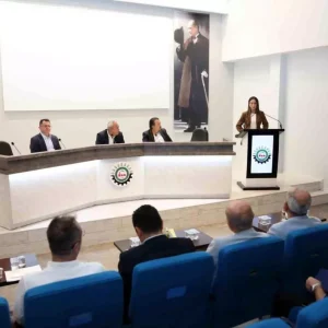 Denizli OSBde Ekonomik Gelismeler ve Finansal Stratejiler Toplantisi