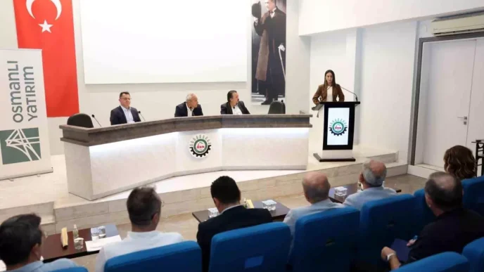 Denizli OSBde Ekonomik Gelismeler ve Finansal Stratejiler Toplantisi