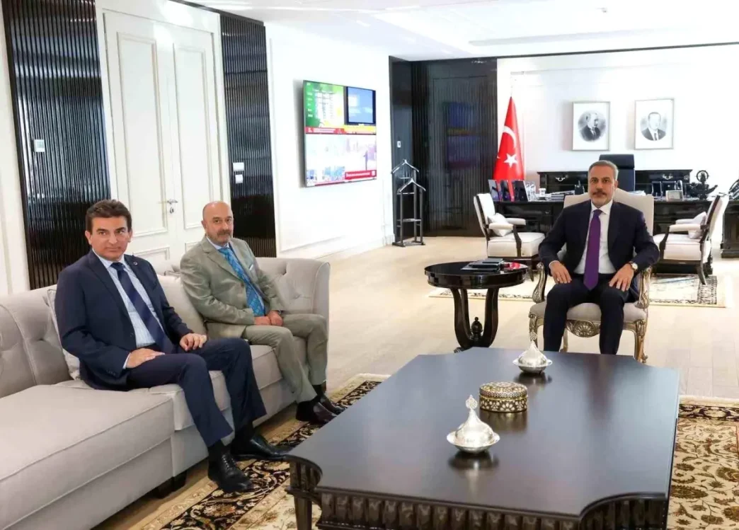 Disisleri Bakani Hakan Fidan OYAK Yetkililerini Kabul Etti