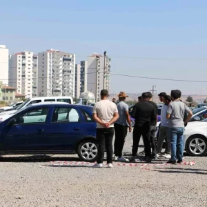 Diyarbakir Oto Pazarinda Yuksek Fiyatlar Arac Alim Satimini Durduruyor