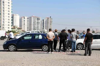 Diyarbakir Oto Pazarinda Yuksek Fiyatlar Arac Alim Satimini Durduruyor