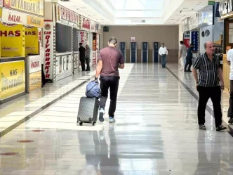 Diyarbakir Otobus Terminalinde Okul Yogunlugu Oncesi Hareketlilik