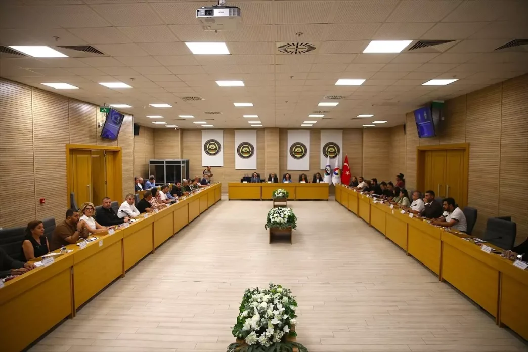 Diyarbakirda Kentin Sorunlari ve Cozum Onerileri Toplantisi Yapildi