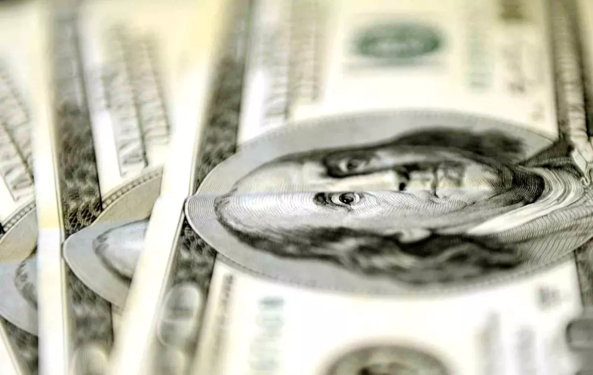 Doviz Kurlari Dolar 413230 Lira Euro 488330 Lira ile Gune