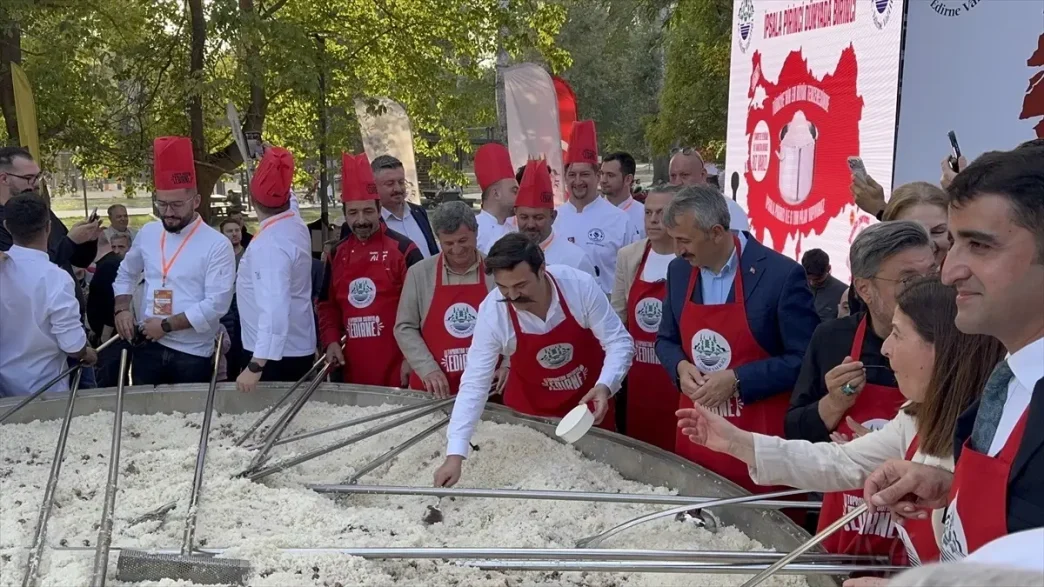 Edirne Gastronomi Festivalinde 6 Ton Pilav Dagitildi