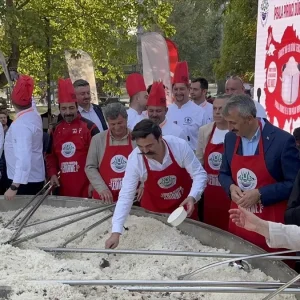 Edirne Gastronomi Festivalinde 6 Ton Pilav Dagitildi