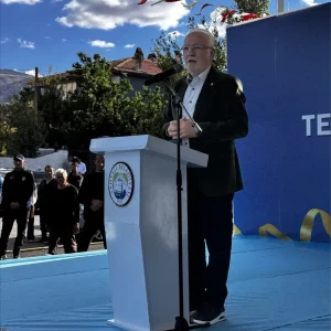 Elitastan Netanyahuya Sert Tepki Her Turlu Lanete Layik