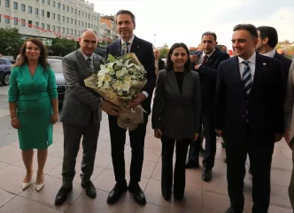 Enerji Bakani Alparslan Bayraktar Manisa Valiligini Ziyaret Etti
