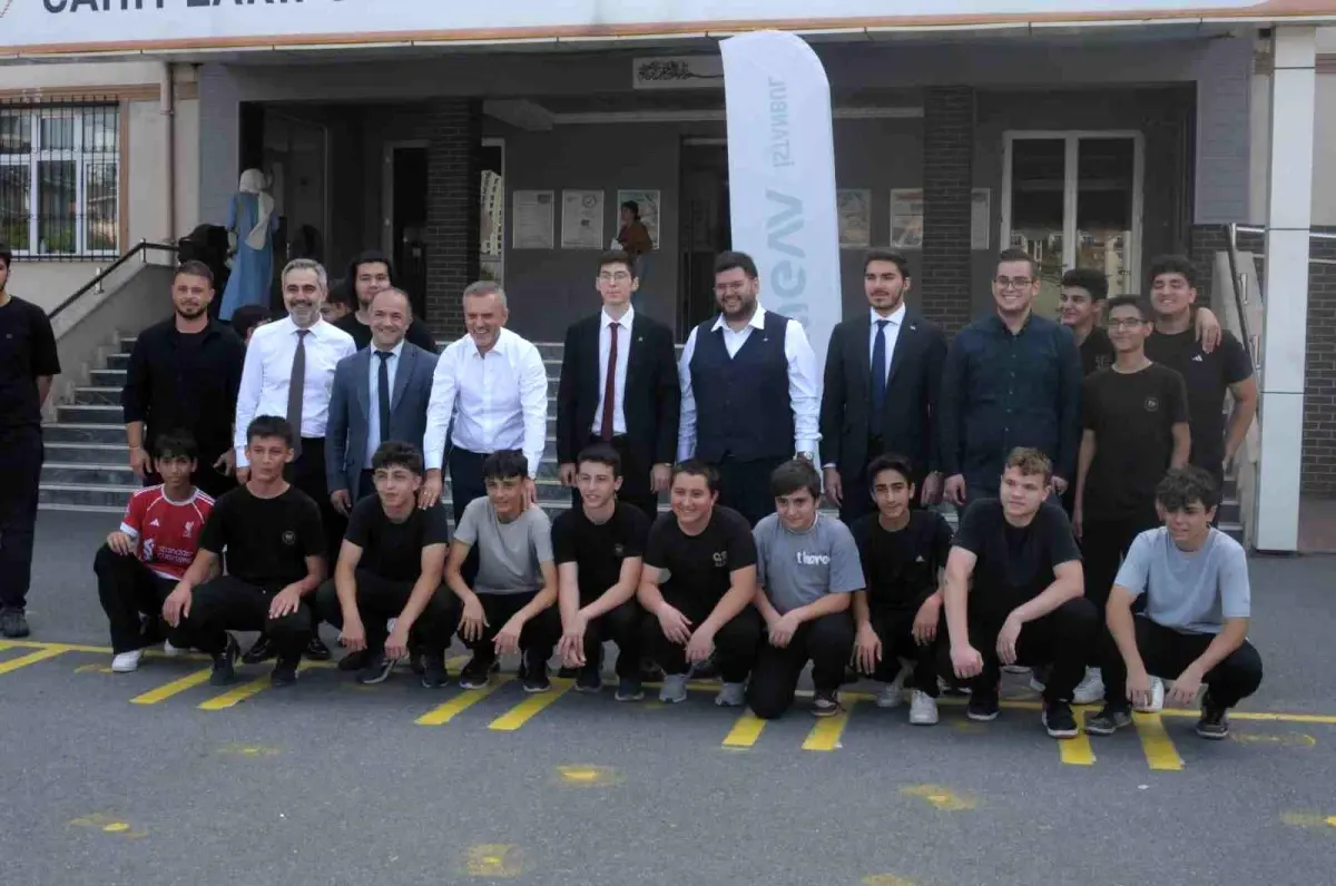 Erkan Kandemir AK Parti var oldugunda millet guclu hissediyor