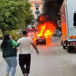 Eskisehirde 30 Dakikada Yanarak Kullanilamaz Hale Gelen Aracin Sahibi Yasadigi
