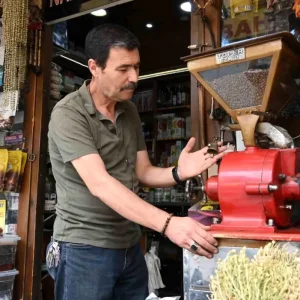 Eskisehirde Zillerle Gelenegi Yasatan Baharatci Metin Agilonu