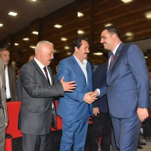 Eyyup Kadir Inan CHPnin Ihrac Karari Celiskilerini Ortaya Koyuyor