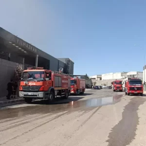 Gaziantepteki Islak Mendil Fabrikasinda Yangin